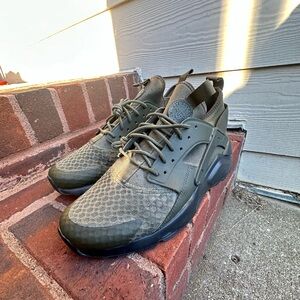 Size 9- Nike Air Huarache Run Ultra Medium Olive